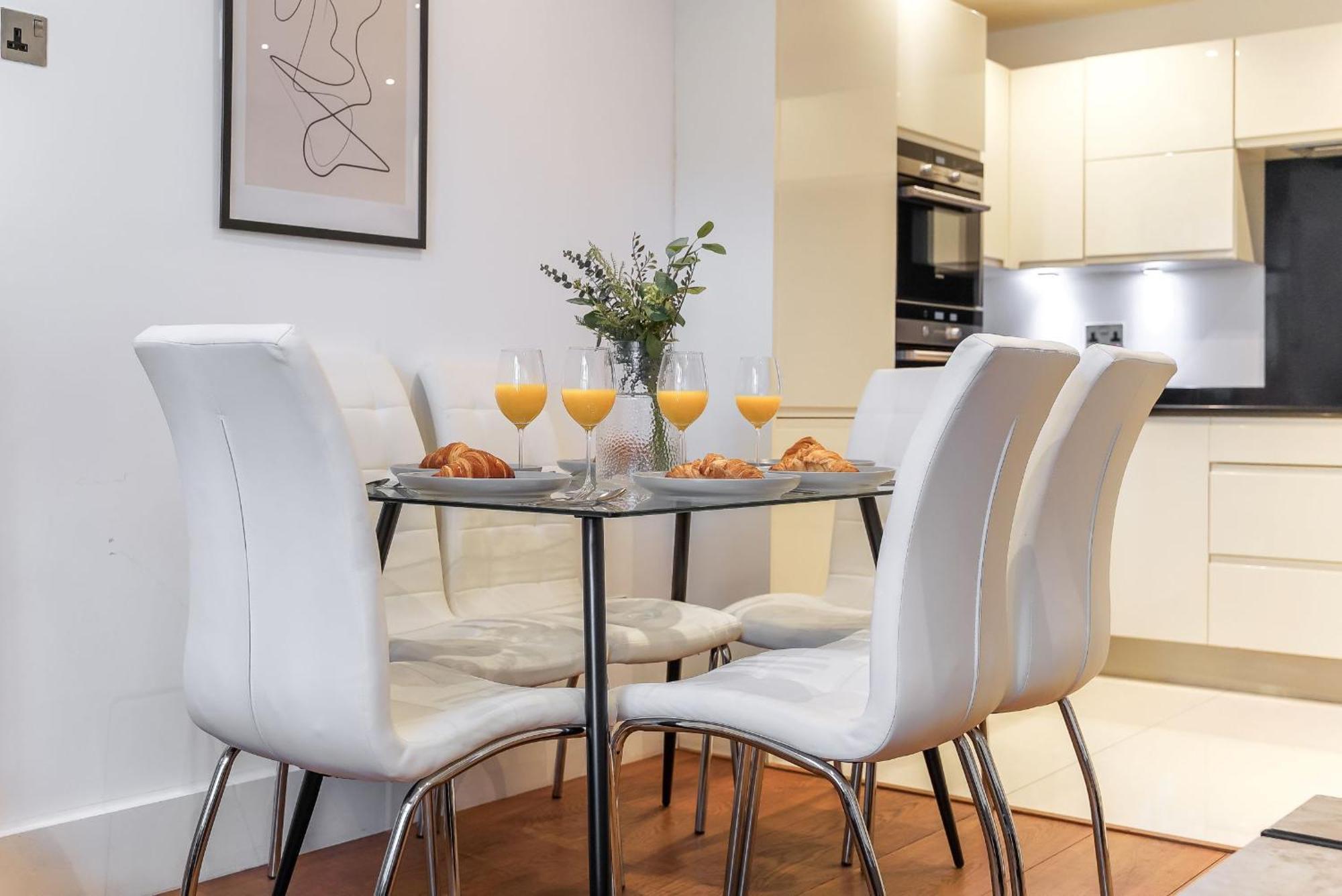 Notting Hill & Hyde Park - 2Br - Cityapartmentstay 伦敦 外观 照片